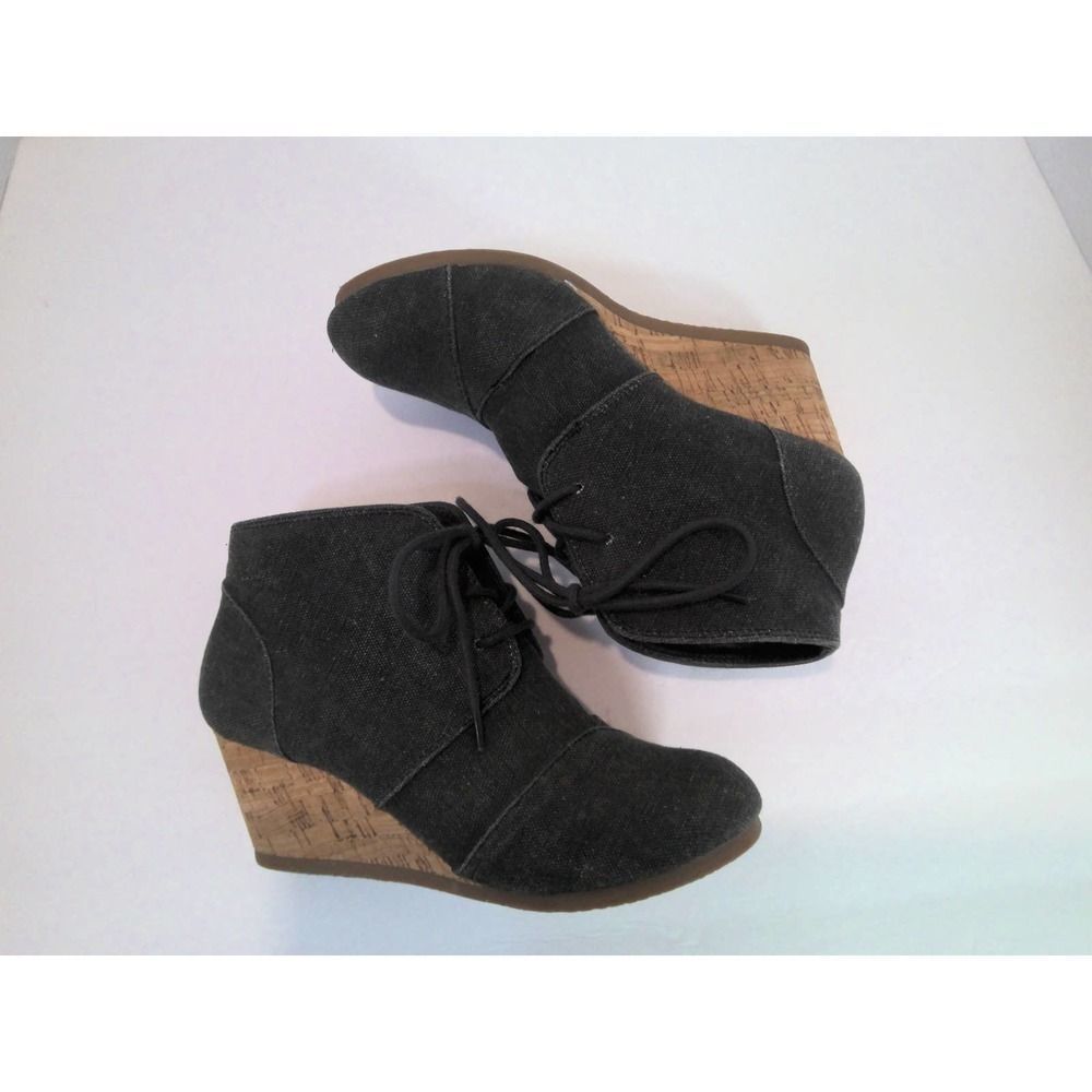 Sugar Wedge Heel shoes size 7